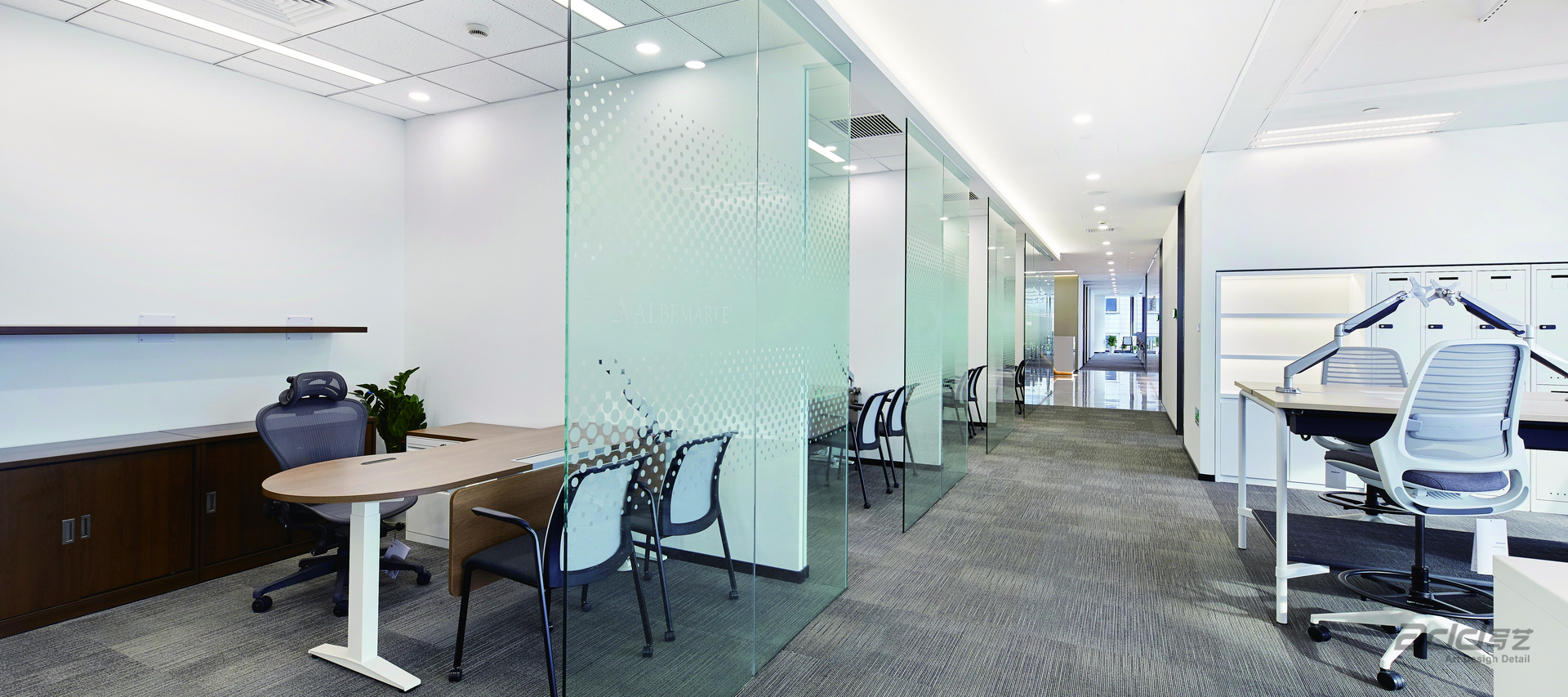 雅?；まk公室裝修-辦公區玻璃隔斷-pc